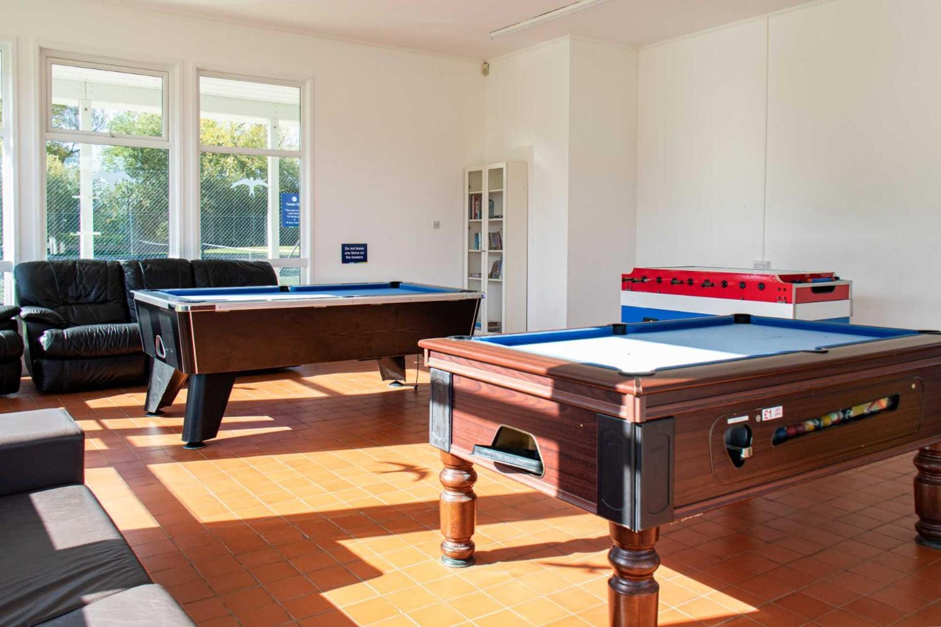Luxury Kingfisher Lodge, Isis Lake, Within The Cotswold Waterpark 赛伦塞斯特 外观 照片
