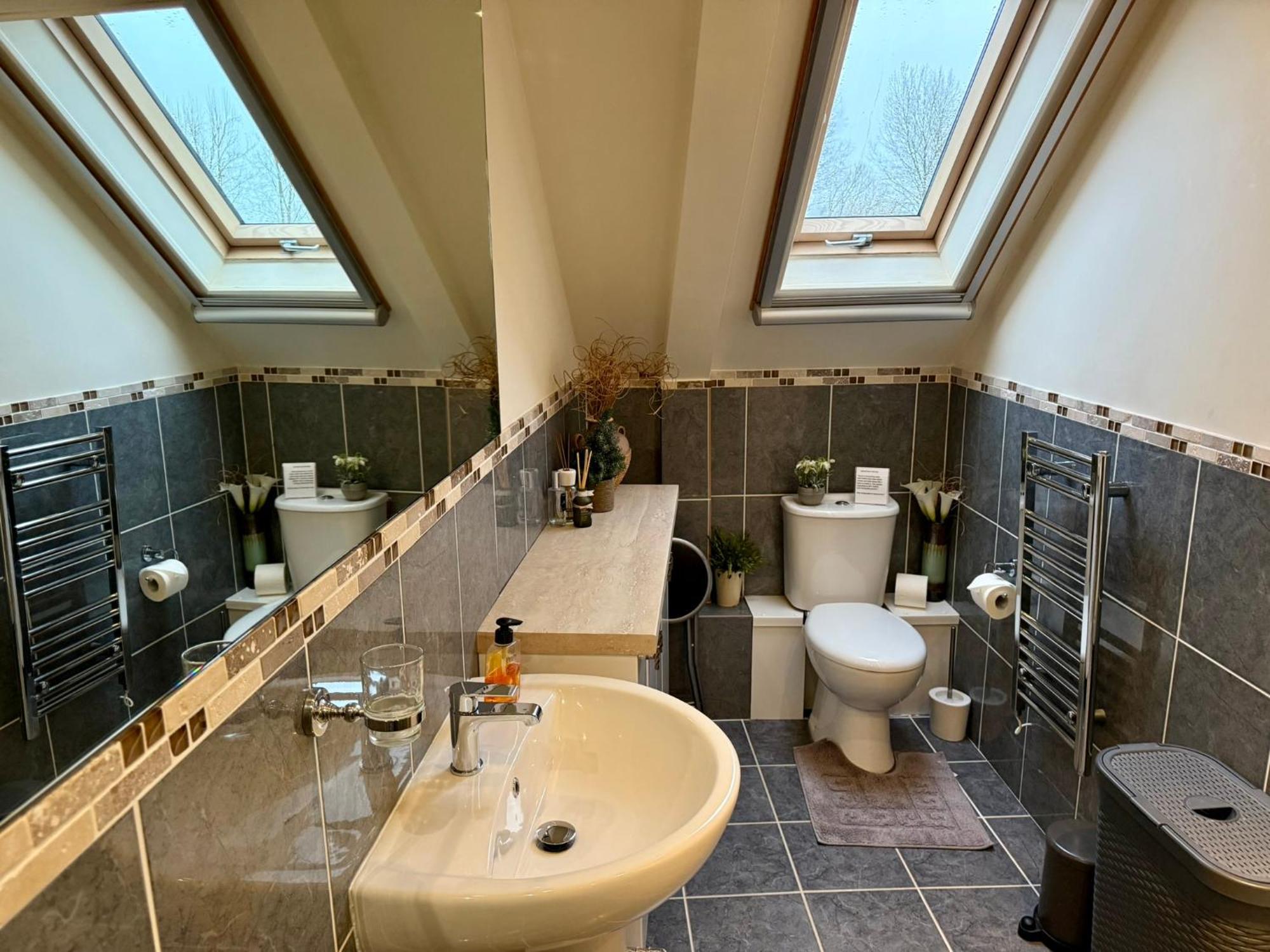 Luxury Kingfisher Lodge, Isis Lake, Within The Cotswold Waterpark 赛伦塞斯特 外观 照片