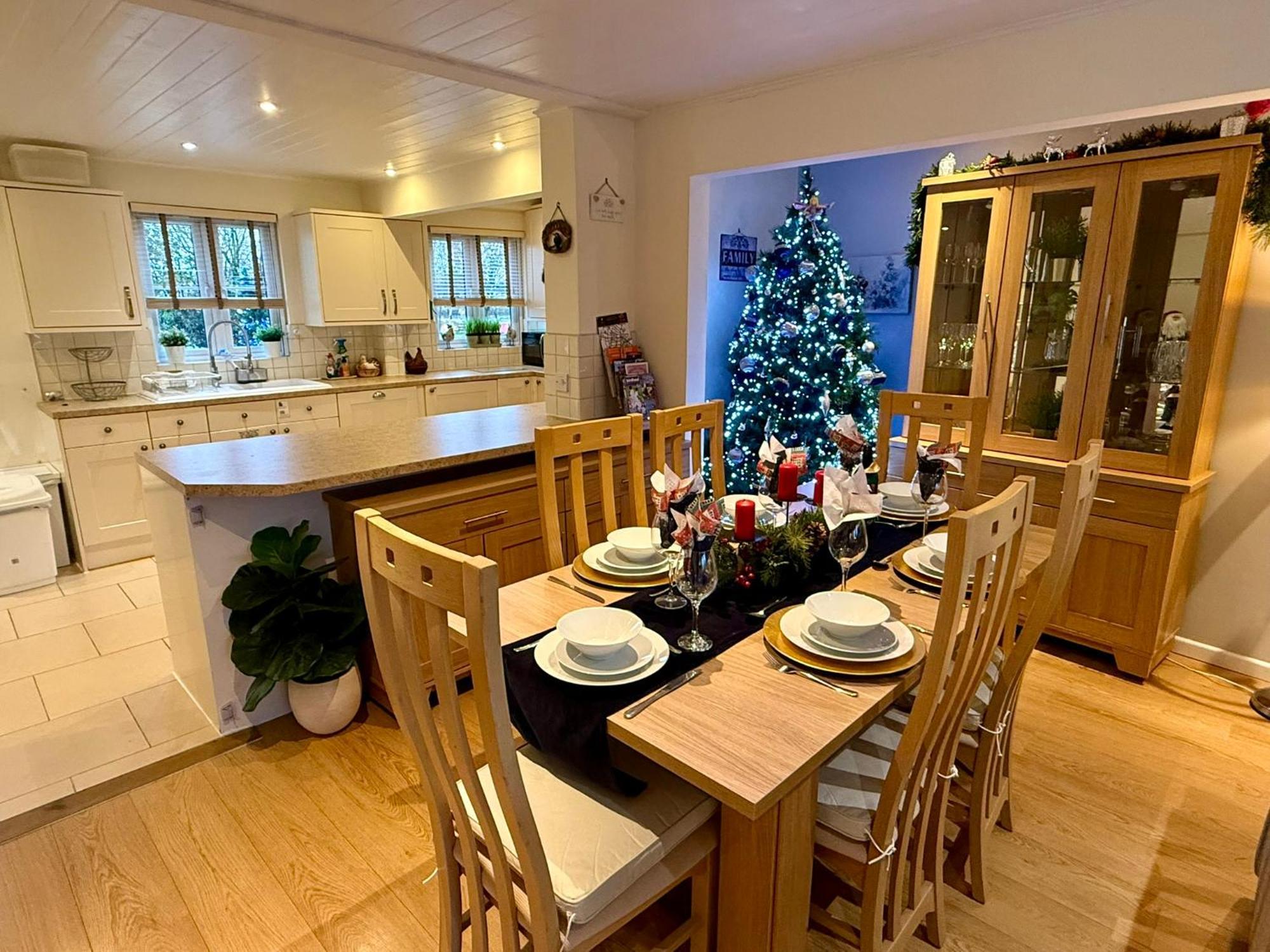 Luxury Kingfisher Lodge, Isis Lake, Within The Cotswold Waterpark 赛伦塞斯特 外观 照片